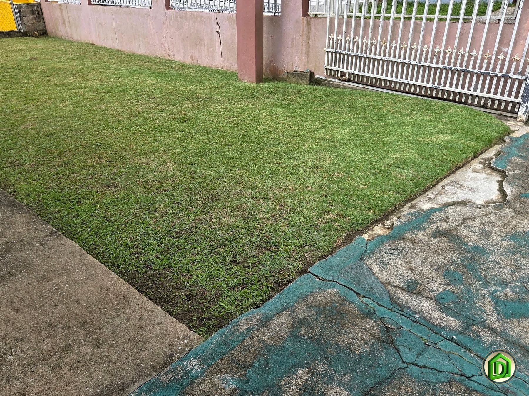 Área verde recién mantenida